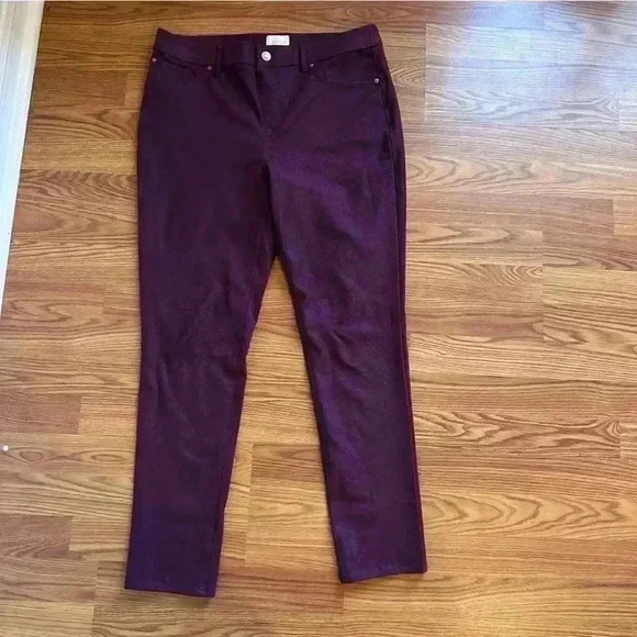 Chicos Size 1 Maroon Pant Reptile Etched Print Stretch Colorful Tapered Office - Picture 1 of 9